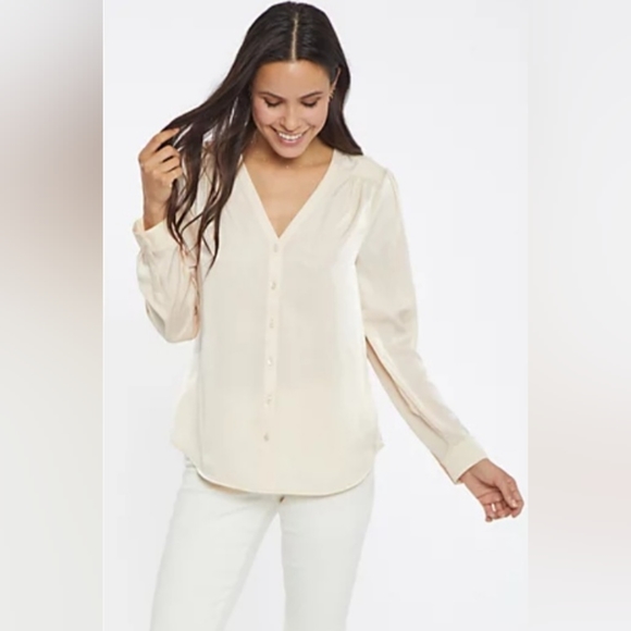 NWT Roeyshouse Cream Button Down Blouse Size XXL - Picture 3 of 8